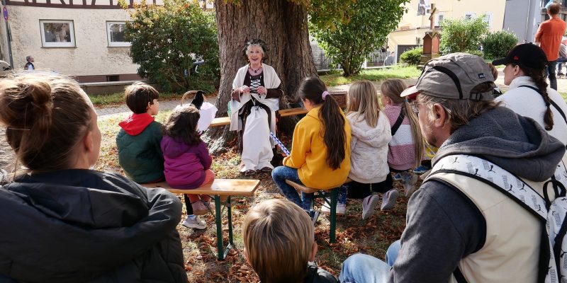 Märchen unter dem Kastanienbaum - 7. Oktober 2023